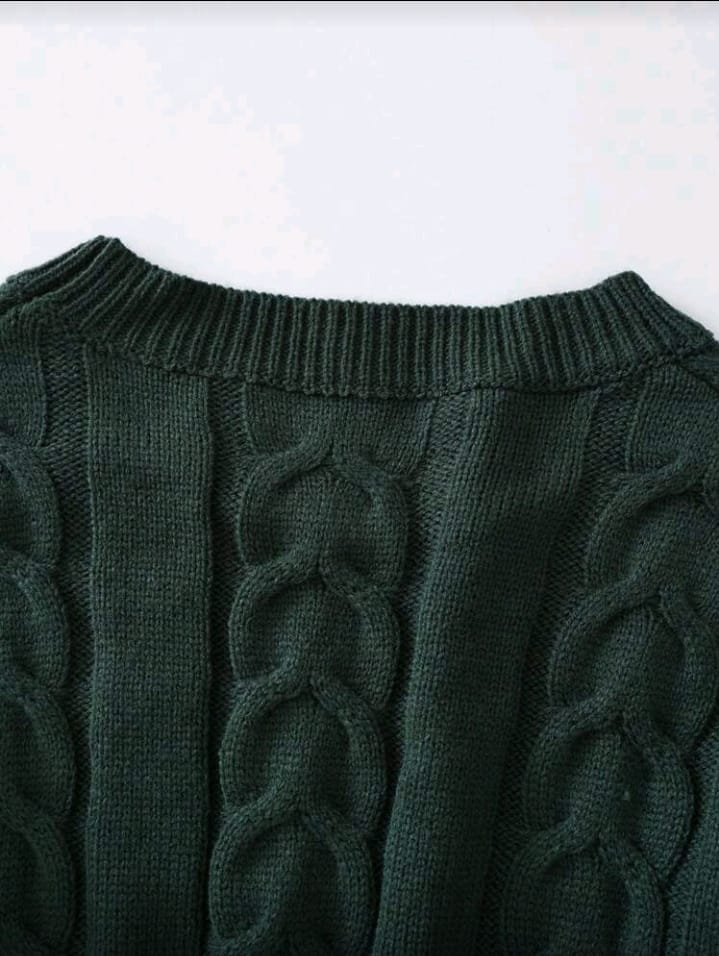 Deep Forest Green Cable-Knit Sweater