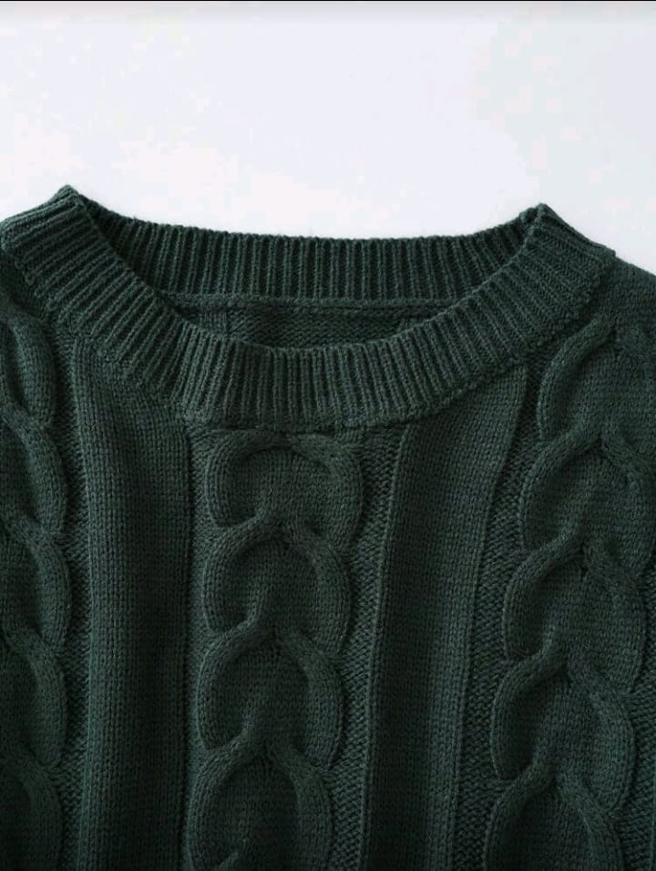 Deep Forest Green Cable-Knit Sweater