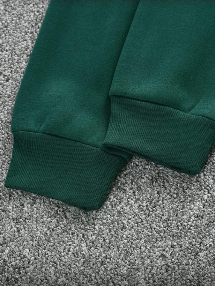 Timeless Rose Skull Graphic Hoodie in Forest Green